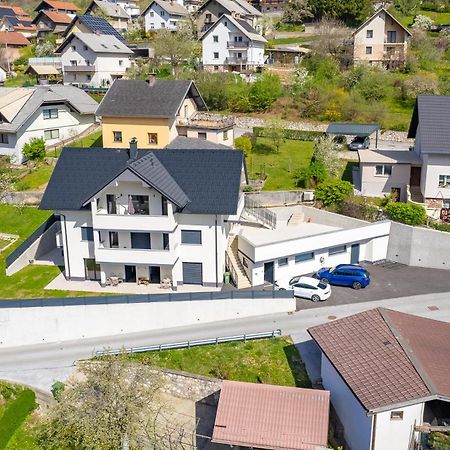 Apartments Luxury Ad Jesenice Exterior foto