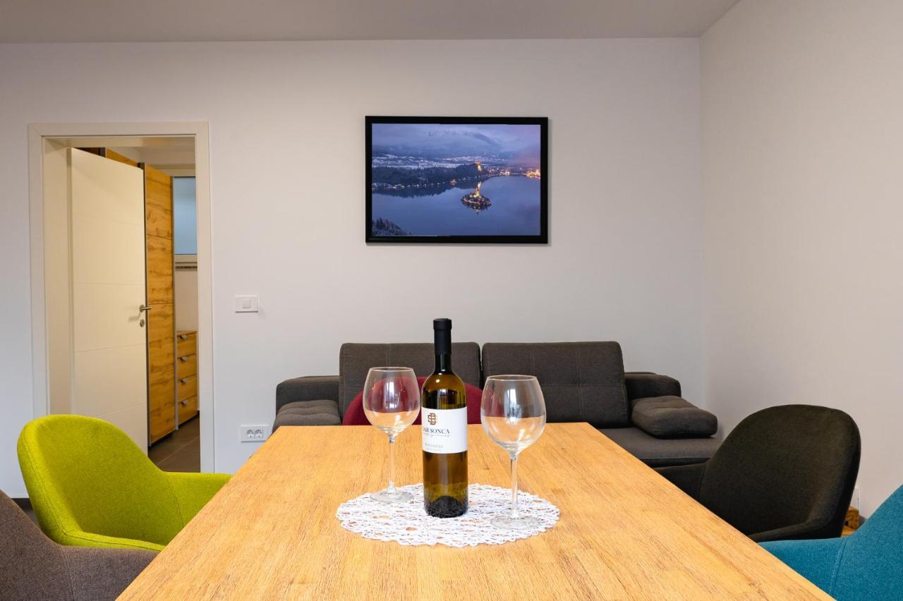 Apartments Luxury Ad Jesenice Exterior foto