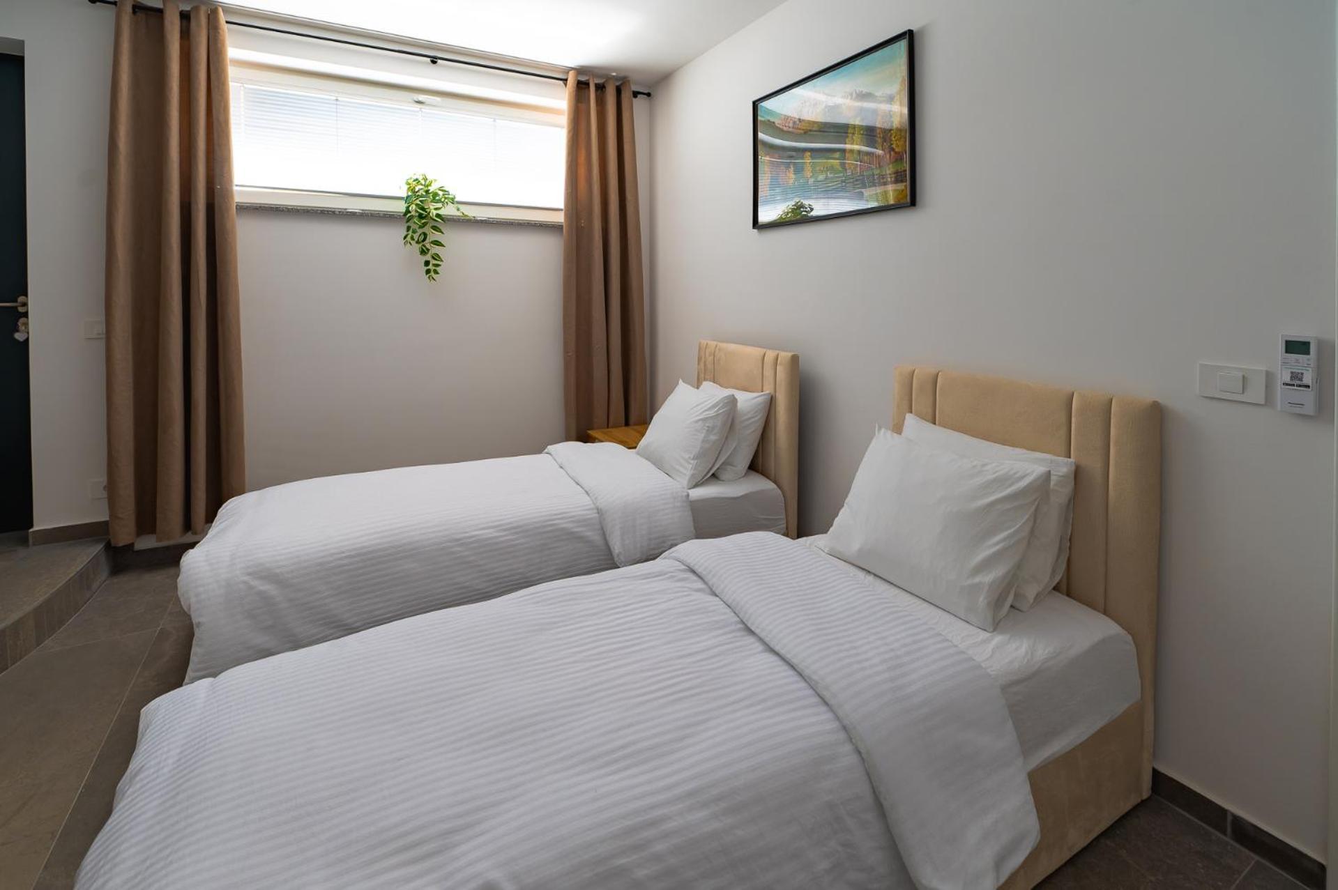 Apartments Luxury Ad Jesenice Exterior foto