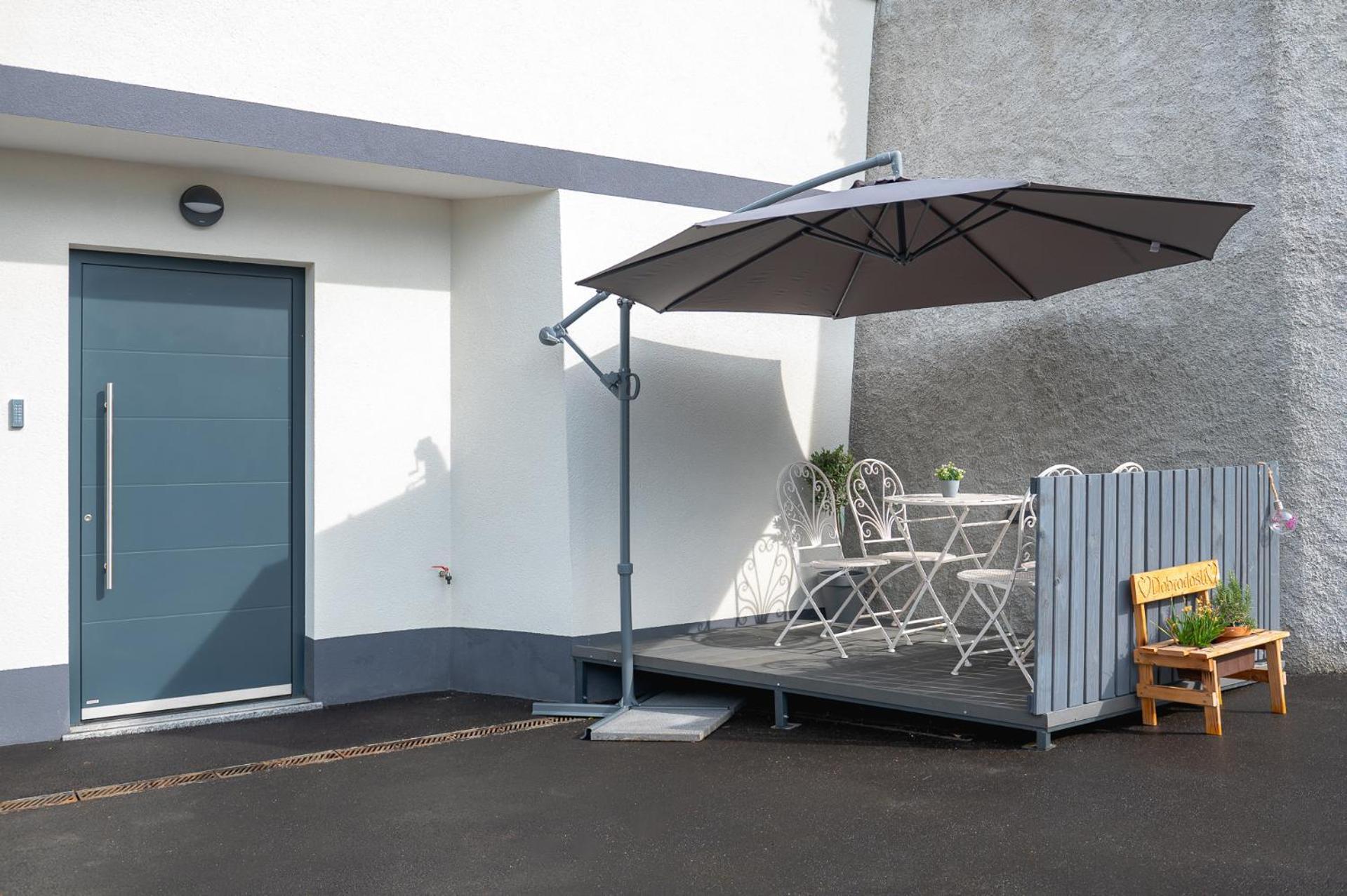 Apartments Luxury Ad Jesenice Exterior foto